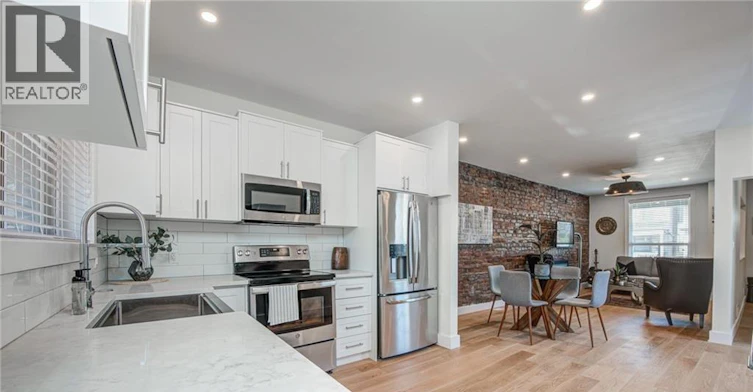 520 Hughson Street N, Hamilton, ON, L8L 4N7 - 18