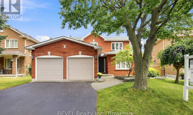 28 Falstaff Crescent