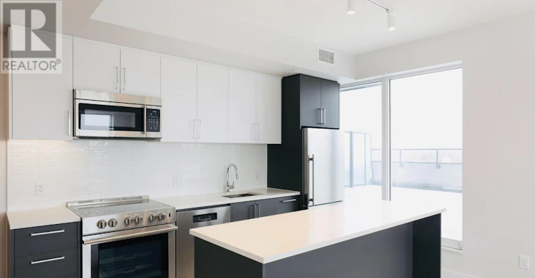 909-2525 Bathurst Street, Toronto, ON, M6B 2Y9 - 4
