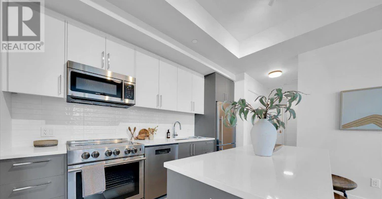 201-664 Spadina Avenue, Toronto, ON, M5S 2H7 - 12