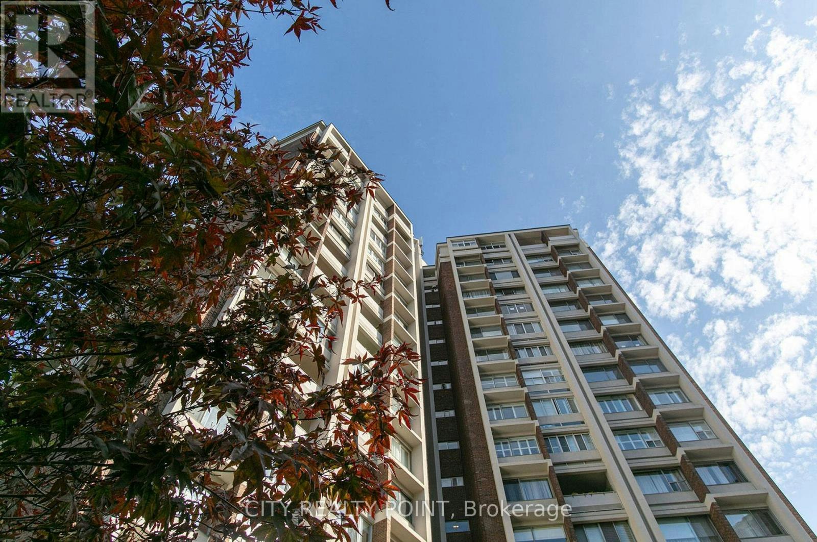 1002-9 Deer Park Crescent, Toronto, ON, M4V 2C4 - 7