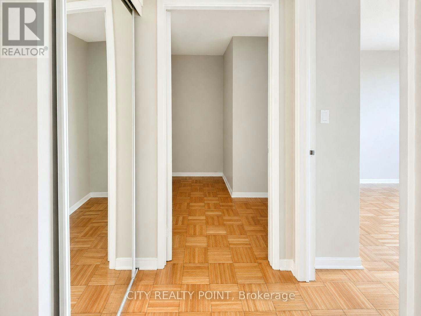209-990 Avenue Road, Toronto, ON, M5P 2K8 - 4