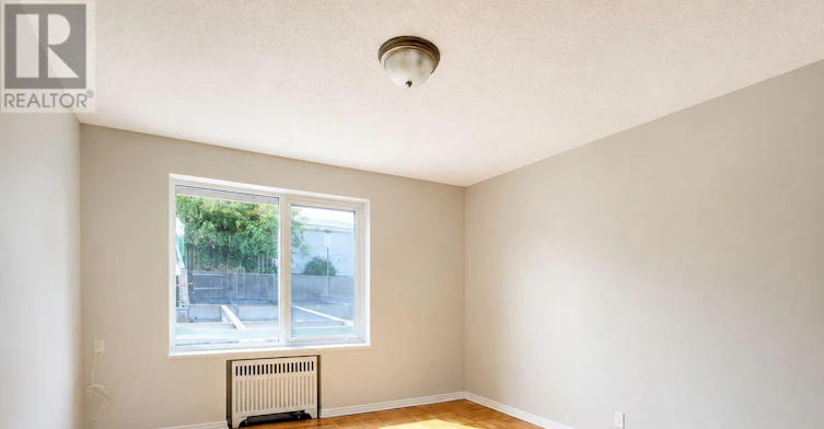 209-990 Avenue Road, Toronto, ON, M5P 2K8 - 2