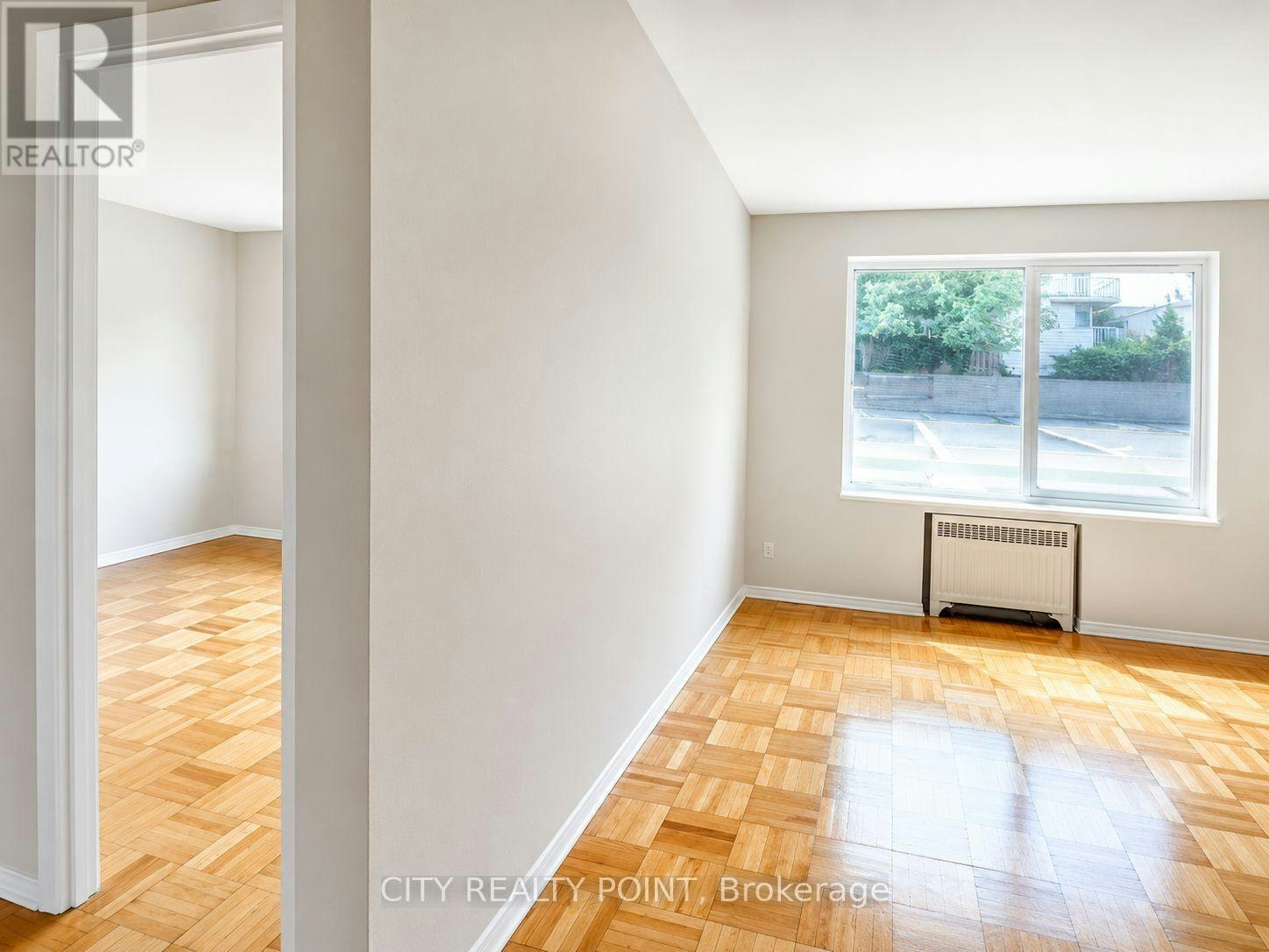 209-990 Avenue Road, Toronto, ON, M5P 2K8