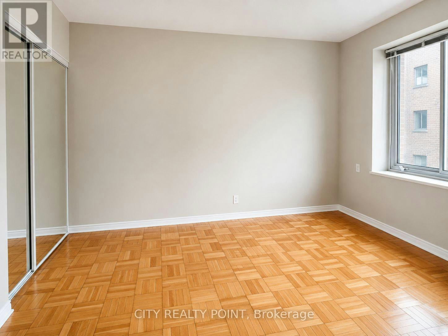 209-990 Avenue Road, Toronto, ON, M5P 2K8 - 5