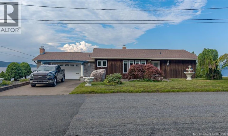 127 Bay Cresecent Drive