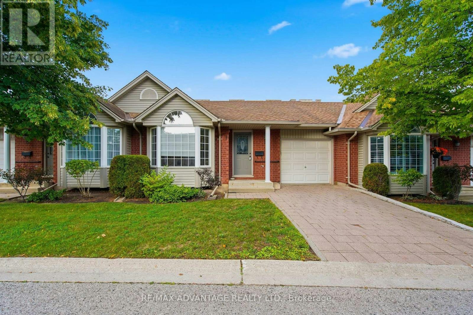 18-122 Sherwood Forest Square, London, ON, N6G 5G8