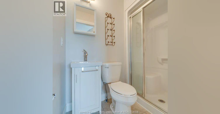 UPPER-1081 Raymo Road, Windsor, ON, N8Y 4A7 - 8