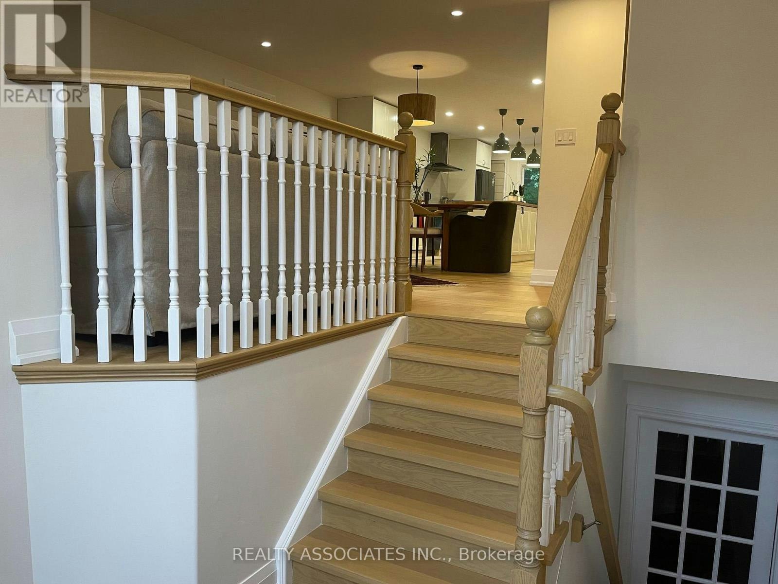 1059 Nantyr Drive, Innisfil, ON, L9S 0A8 - 2