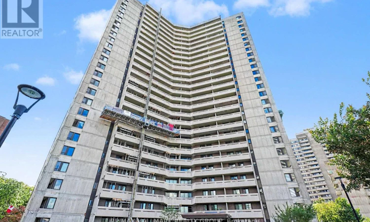 1112-1171 Ambleside Drive