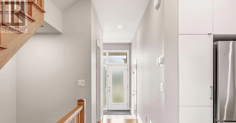 78 Michael Stoqua Street, Ottawa, ON, K1K 5A2 - 6