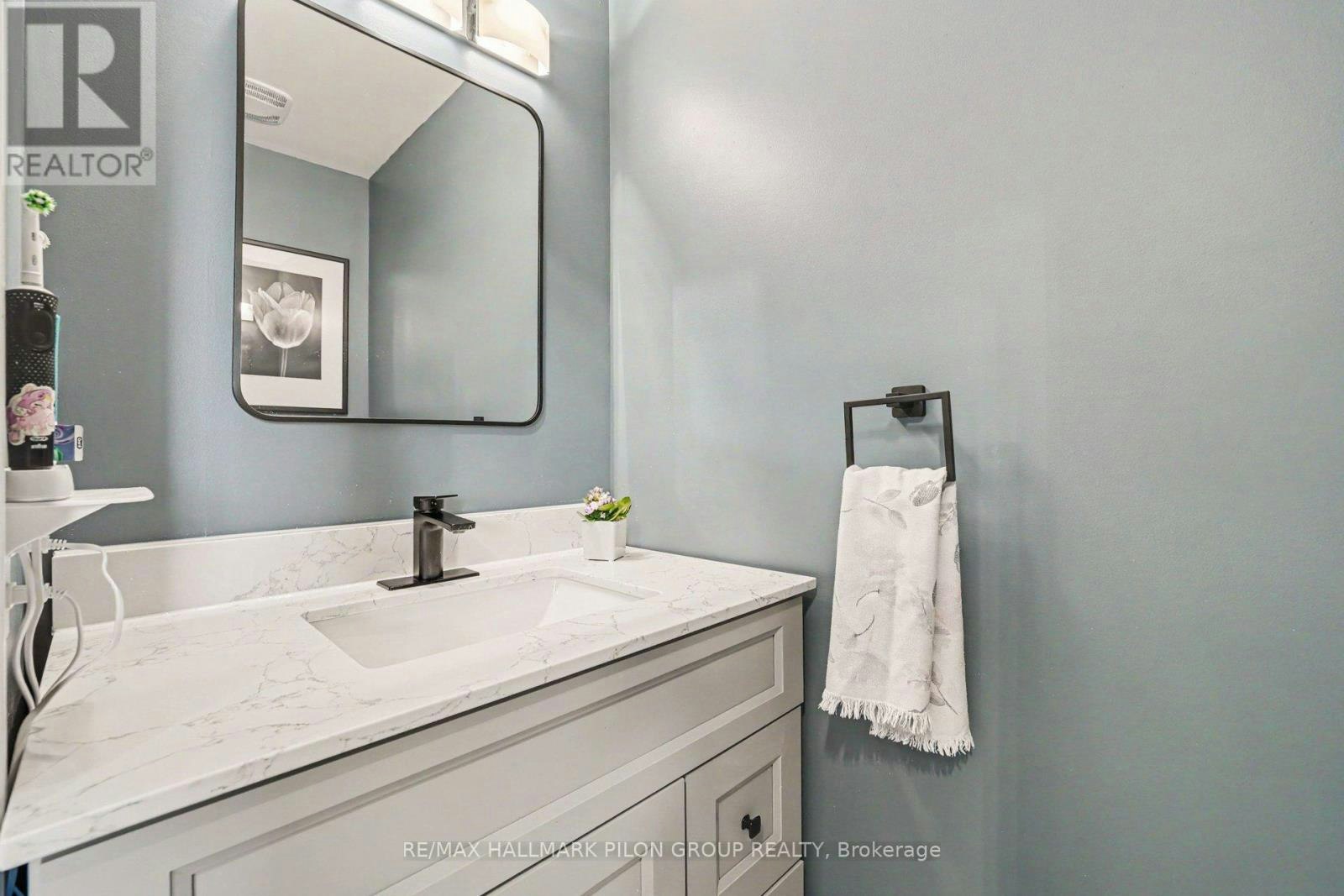 673 Spring Valley Drive, Ottawa, ON, K1W 0C7 - 12