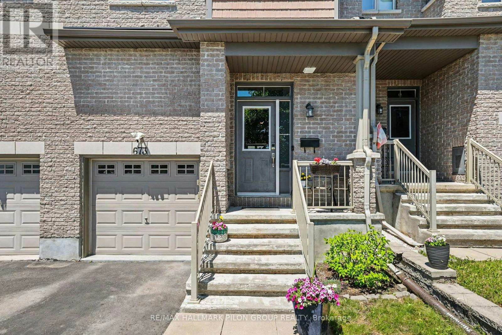 673 Spring Valley Drive, Ottawa, ON, K1W 0C7 - 2