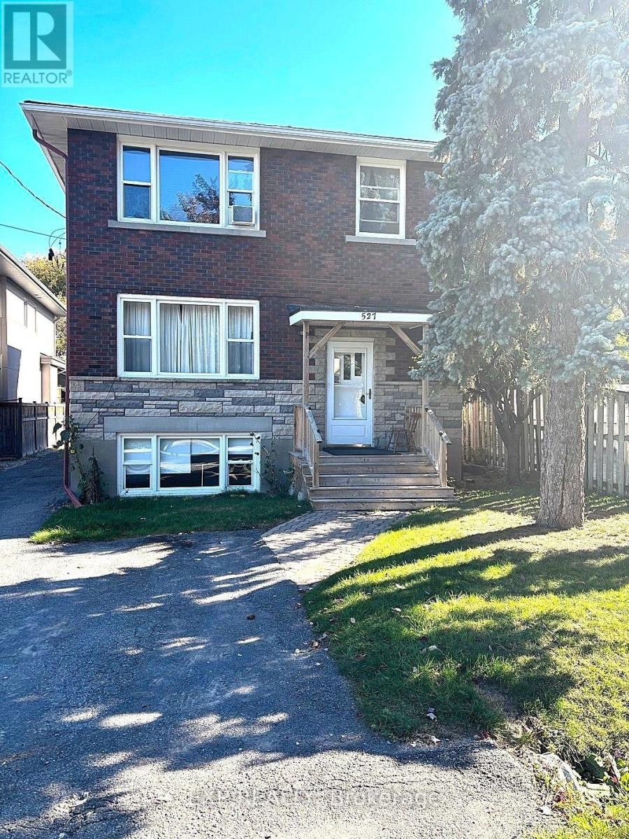 527 Laderoute Avenue, Ottawa, ON, K1Z 5V9