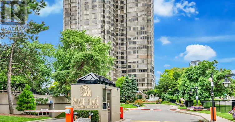 602-1 Palace Pier Court, Toronto, ON, M8V 3W9