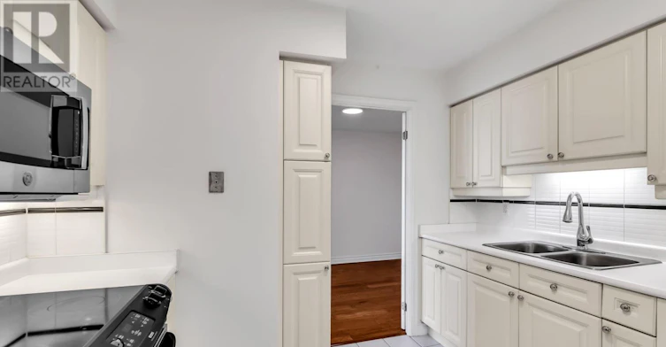 602-1 Palace Pier Court, Toronto, ON, M8V 3W9 - 10