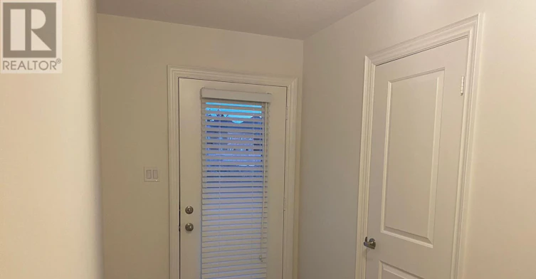 2 Queenpost Drive, Brampton, ON, L6Y 6L2 - 5