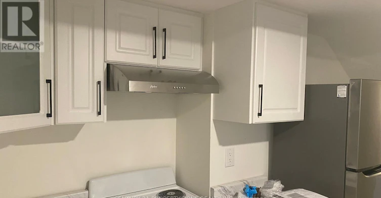 2 Queenpost Drive, Brampton, ON, L6Y 6L2 - 2