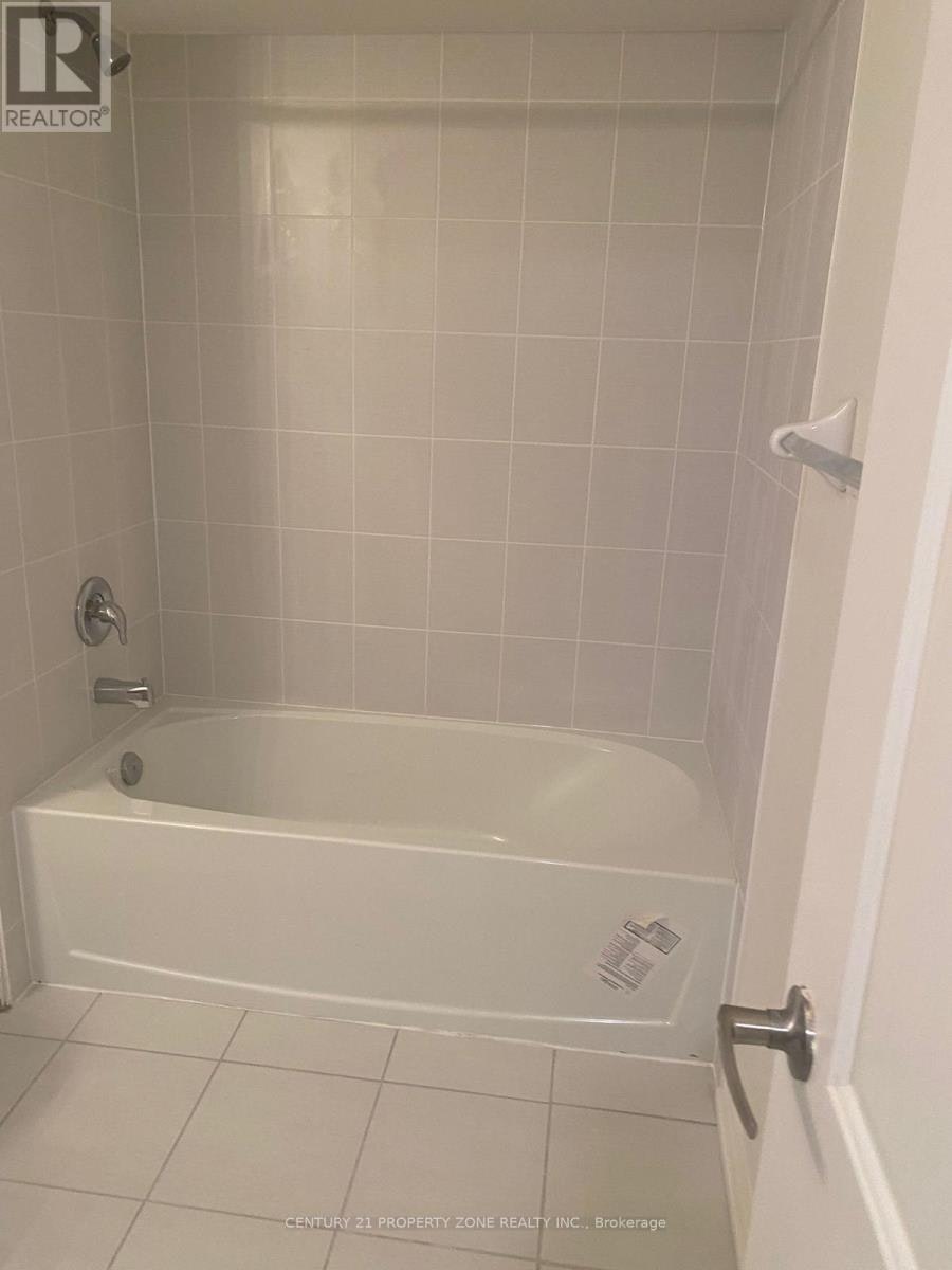 2 Queenpost Drive, Brampton, ON, L6Y 6L2 - 12