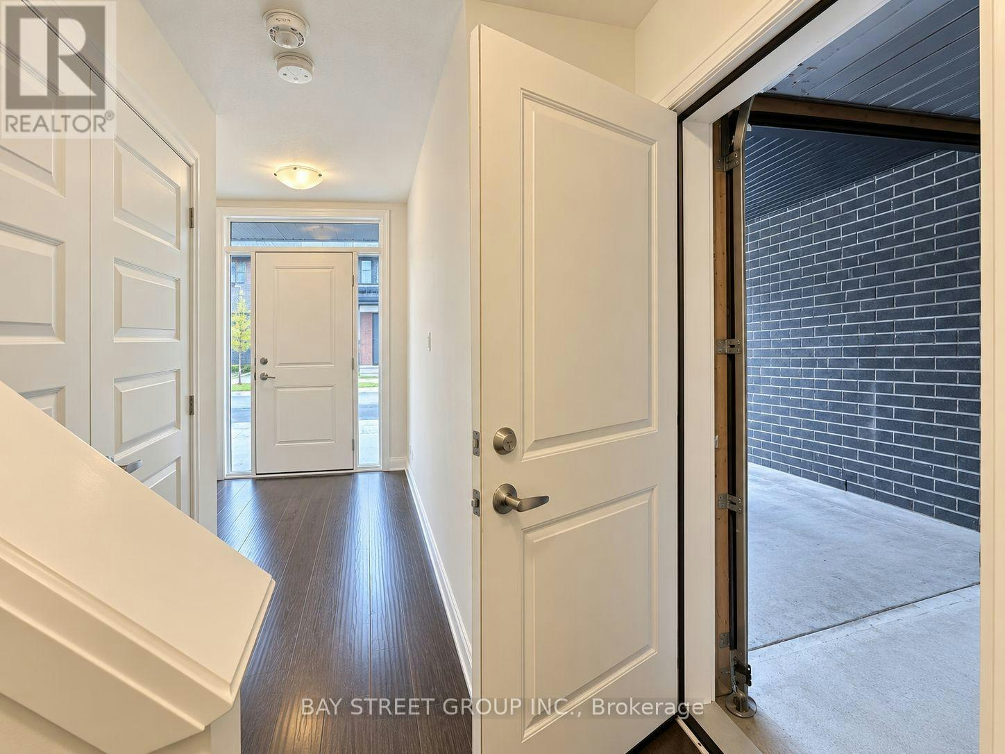 106-3260 Singleton Avenue, London, ON, N6L 0E7 - 3