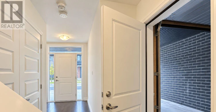 106-3260 Singleton Avenue, London, ON, N6L 0E7 - 3