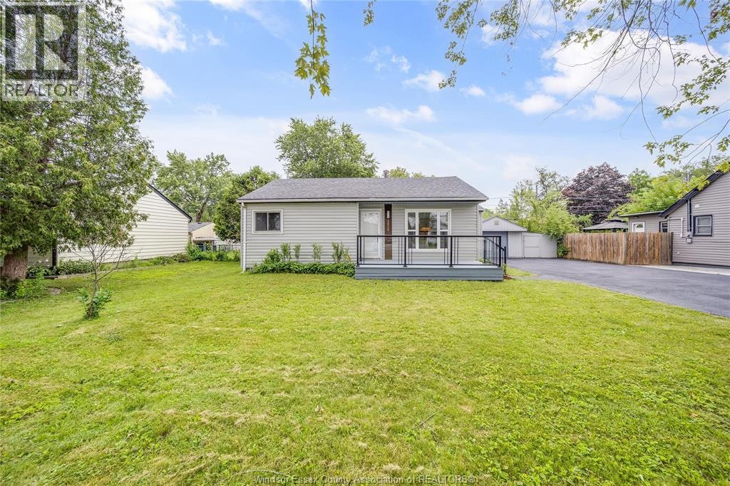 3210 Bliss Road, Windsor, ON, N8W 3B1