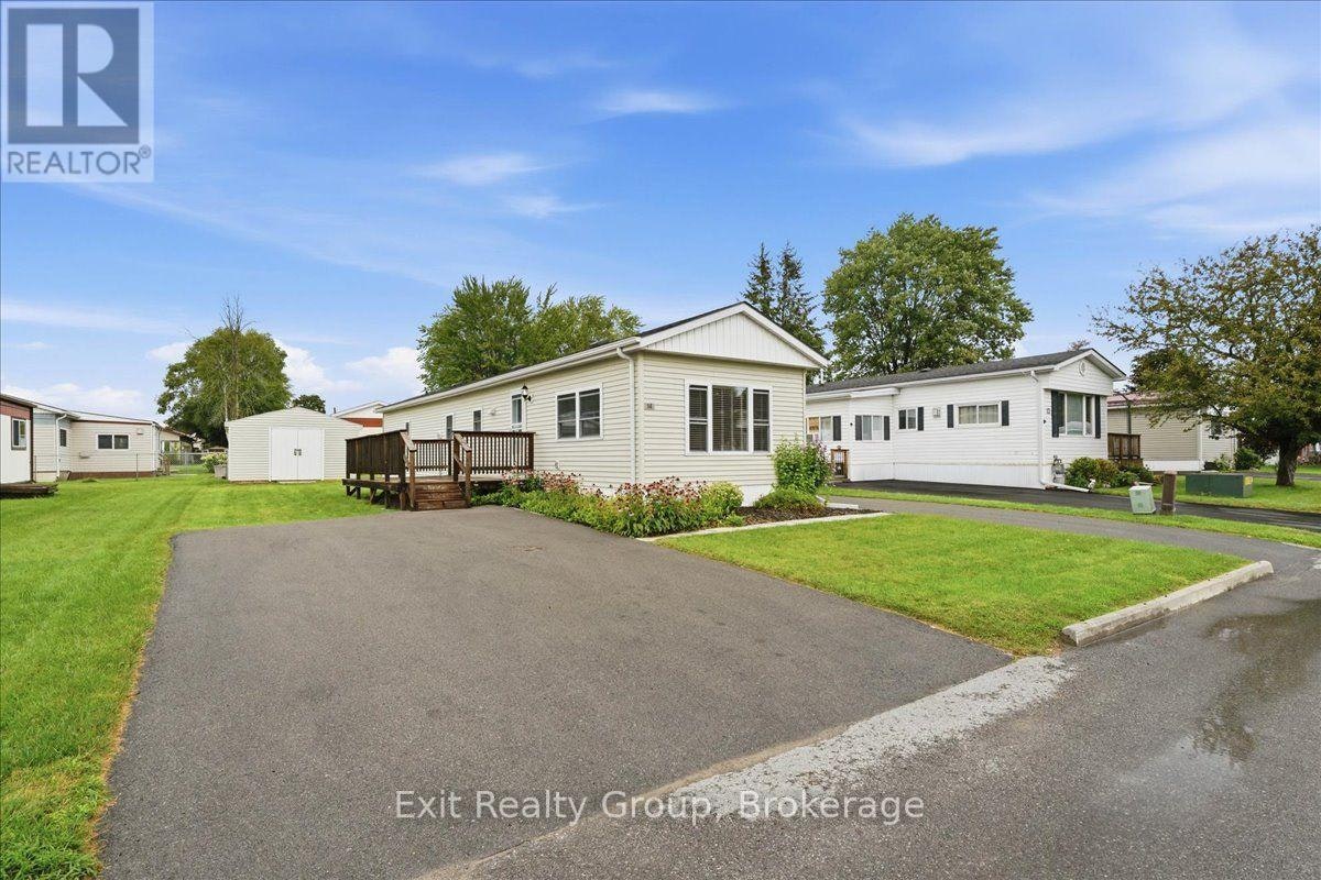 14 Nightingale Lane, Quinte West, ON, K8N 4Z3
