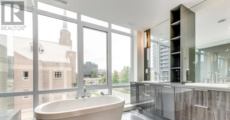 42 Sonic Way, Toronto, ON, M3C 0P3 - 37