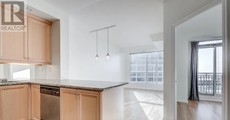 727-628 Fleet Street, Toronto, ON, M5V 1A8 - 5