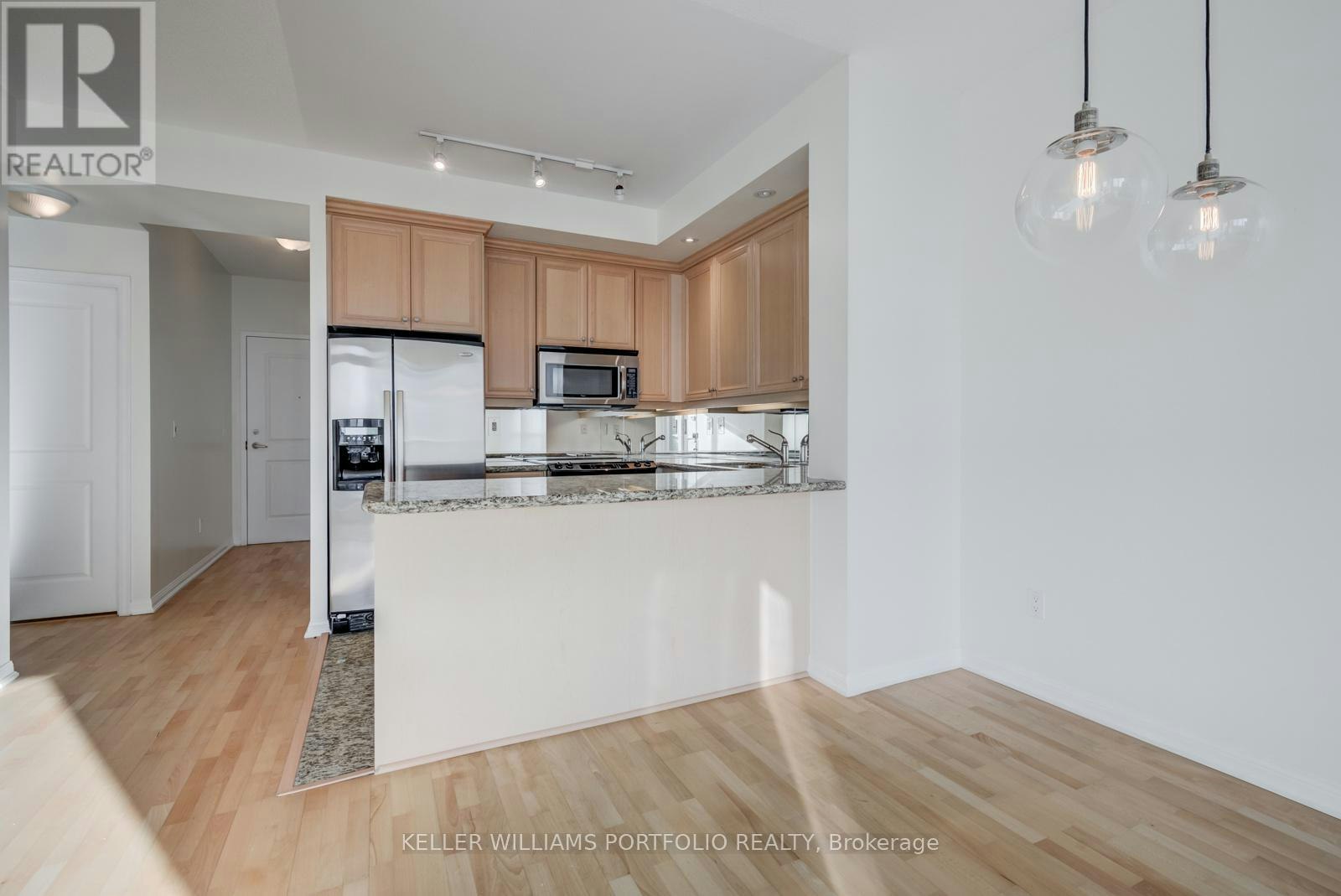 727-628 Fleet Street, Toronto, ON, M5V 1A8 - 7