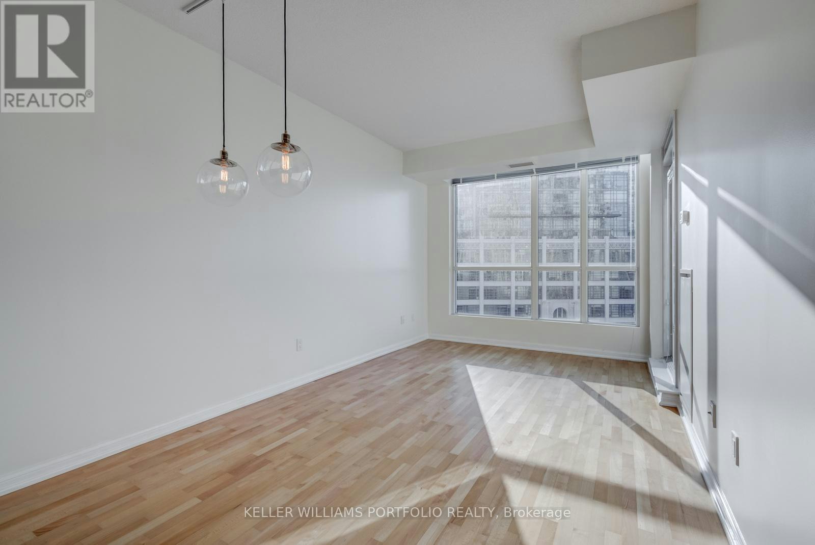 727-628 Fleet Street, Toronto, ON, M5V 1A8 - 9