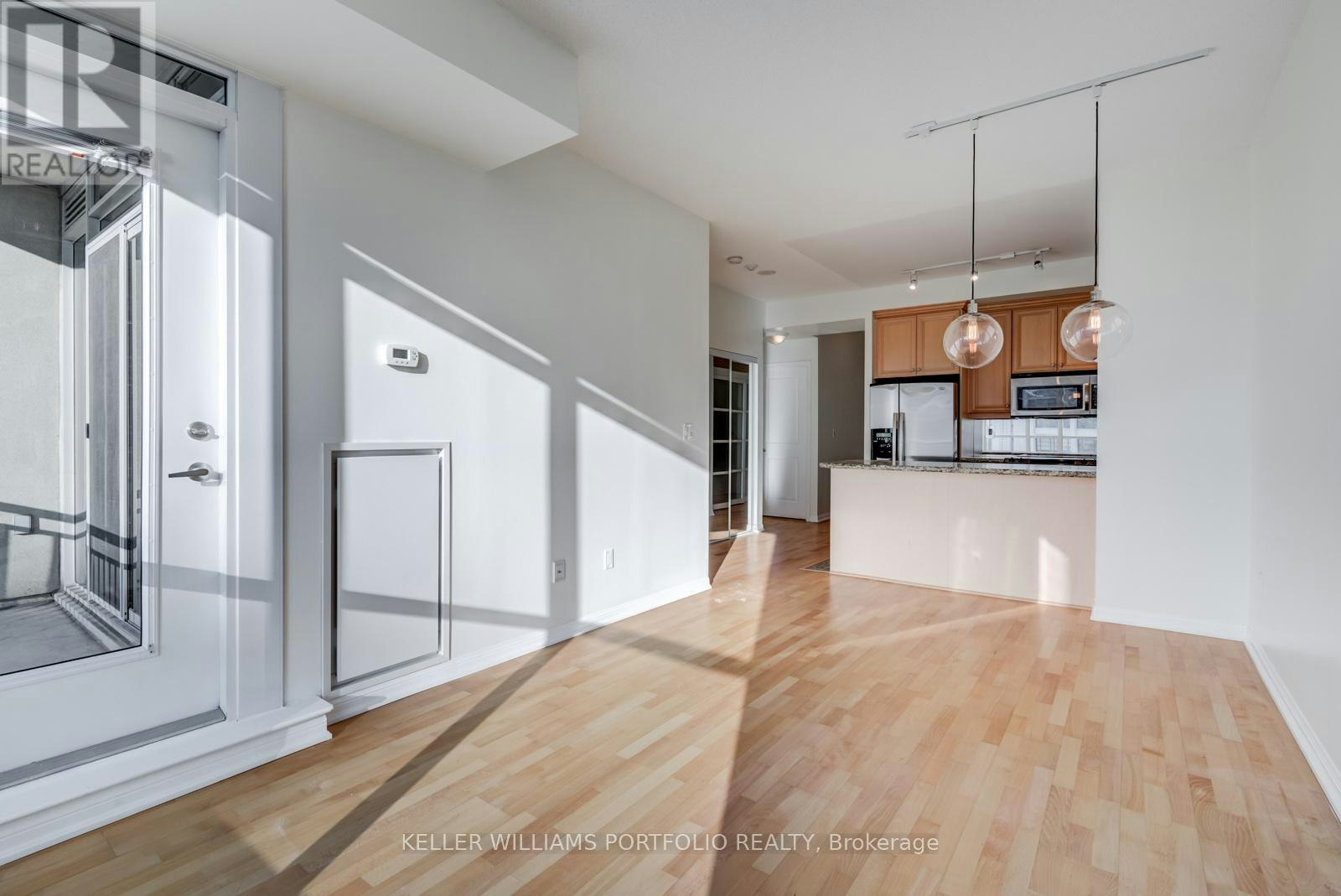 727-628 Fleet Street, Toronto, ON, M5V 1A8 - 11