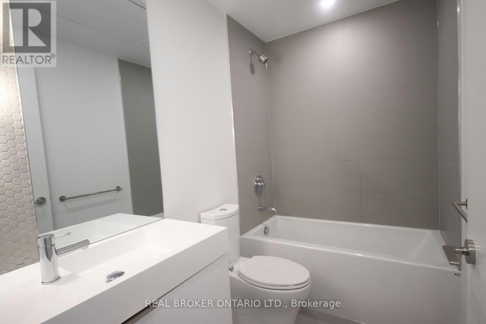 722-33 Helendale Avenue, Toronto, ON, M4R 0A4 - 7