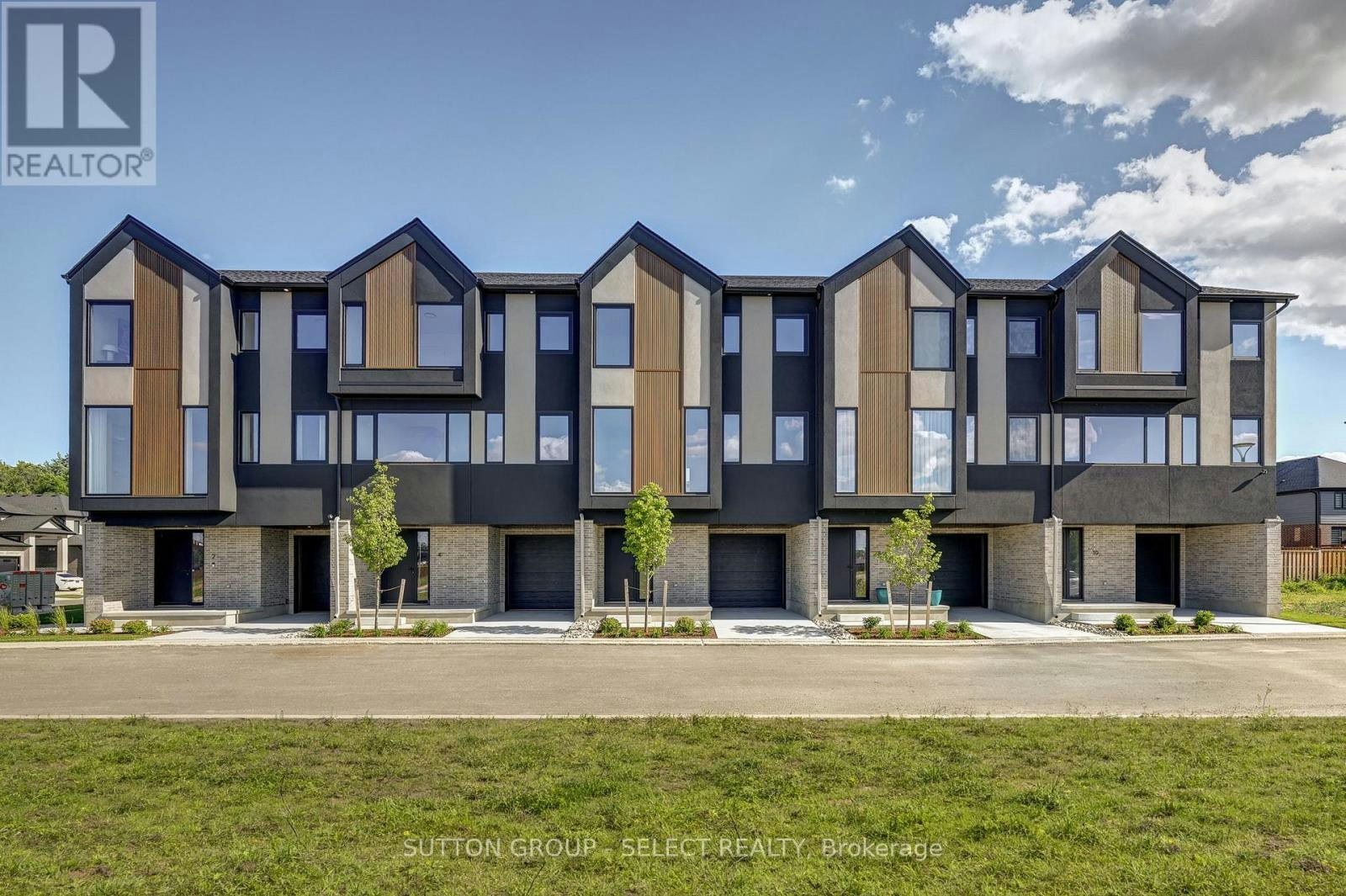 10-3090 Petty Road, London, ON, N6L 0H3
