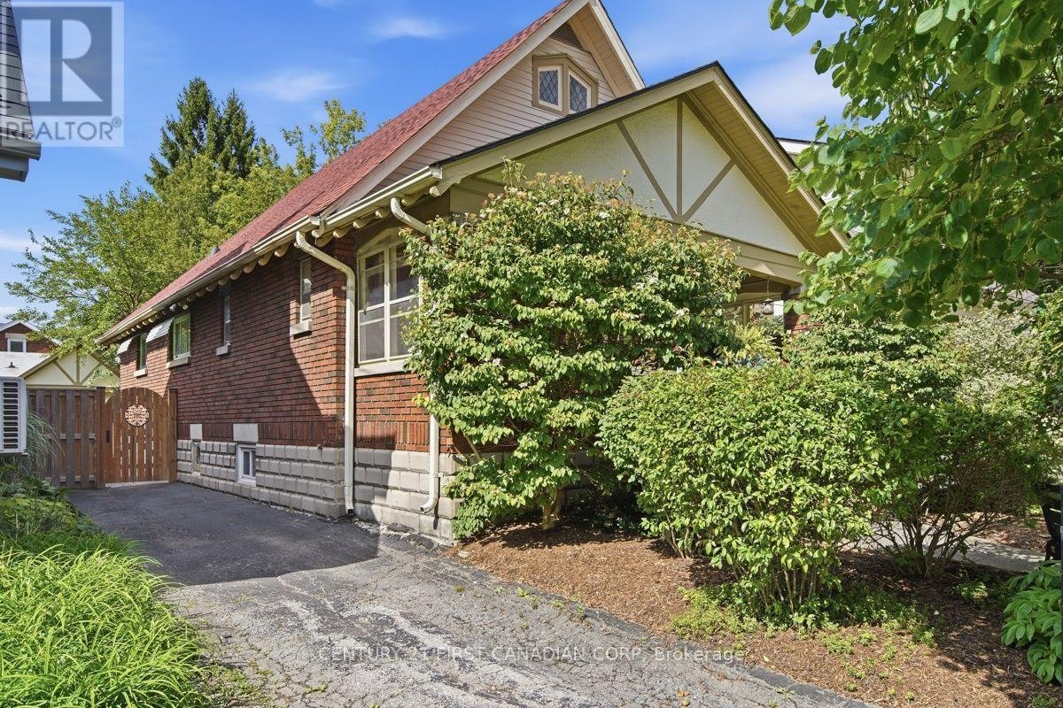 444 Grosvenor Street, London, ON, N5Y 3S7