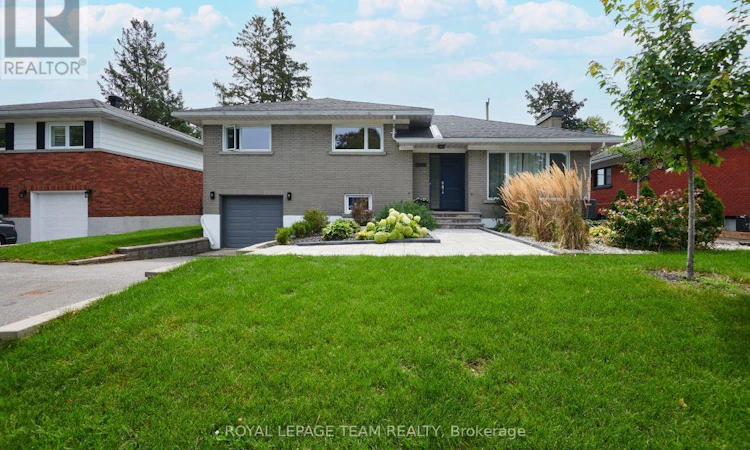 1948 Navaho Drive N