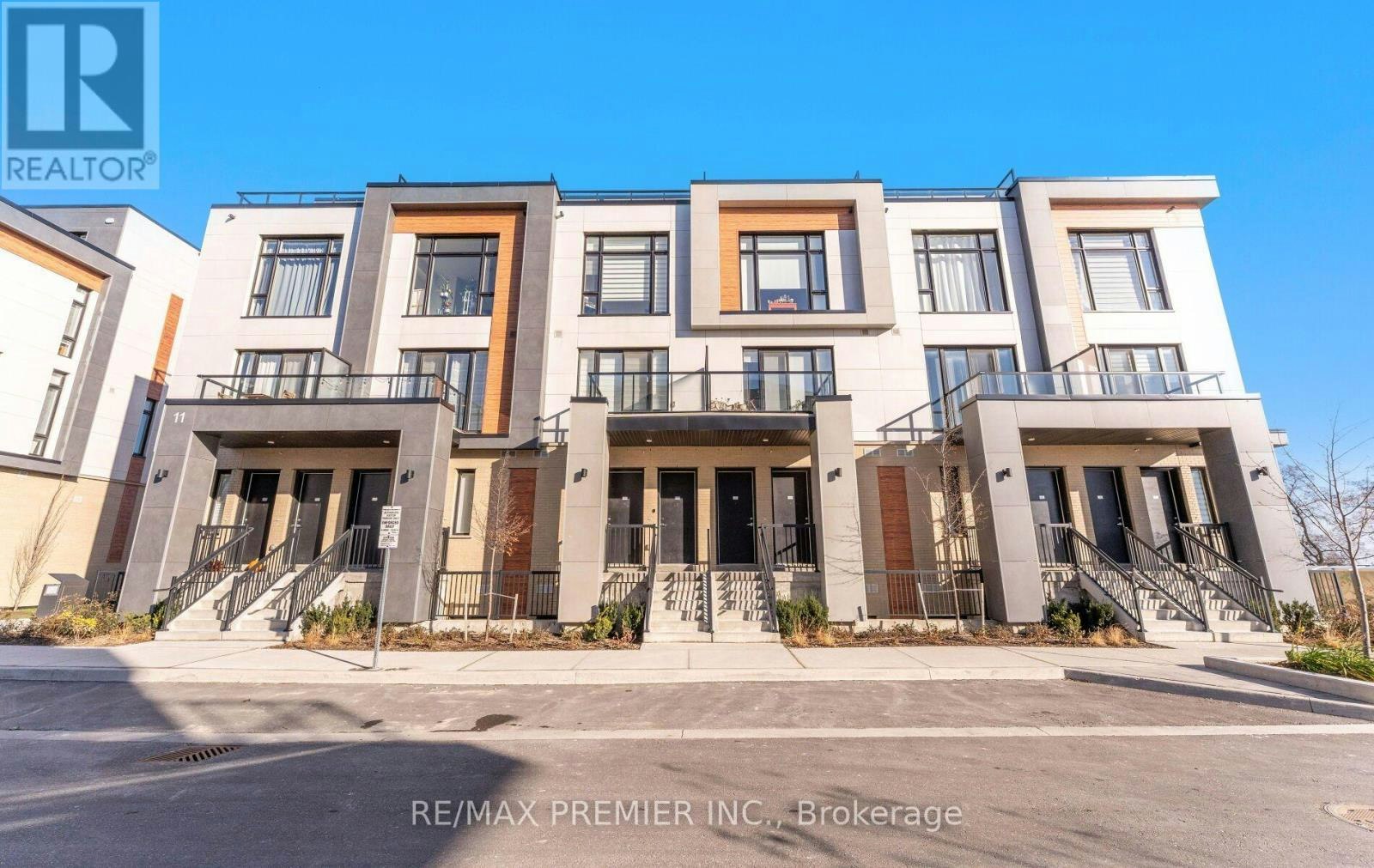 408-11 Steckley House Lane, Richmond Hill, ON, L4S 0N1