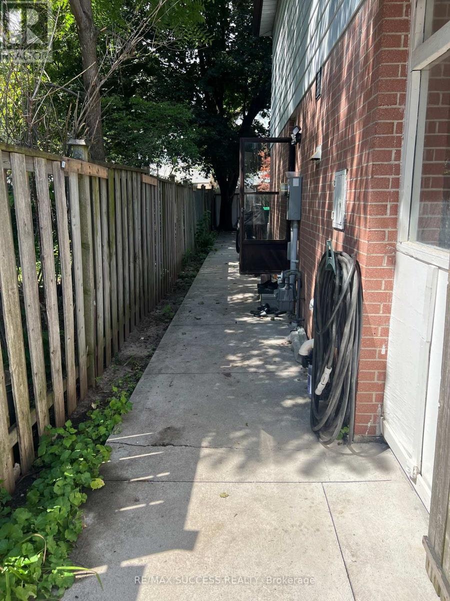 BASEMENT-583 Tedwyn Drive, Mississauga, ON, L5A 1K1 - 45