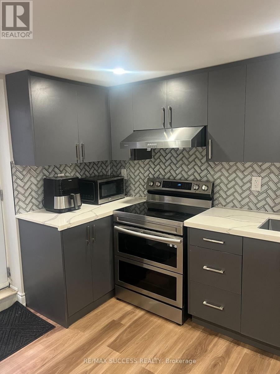 BASEMENT-583 Tedwyn Drive, Mississauga, ON, L5A 1K1 - 6