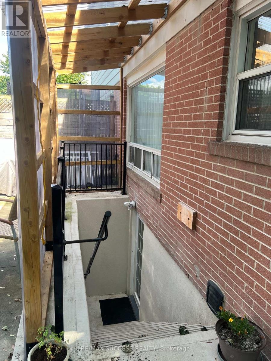 BASEMENT-583 Tedwyn Drive, Mississauga, ON, L5A 1K1 - 35
