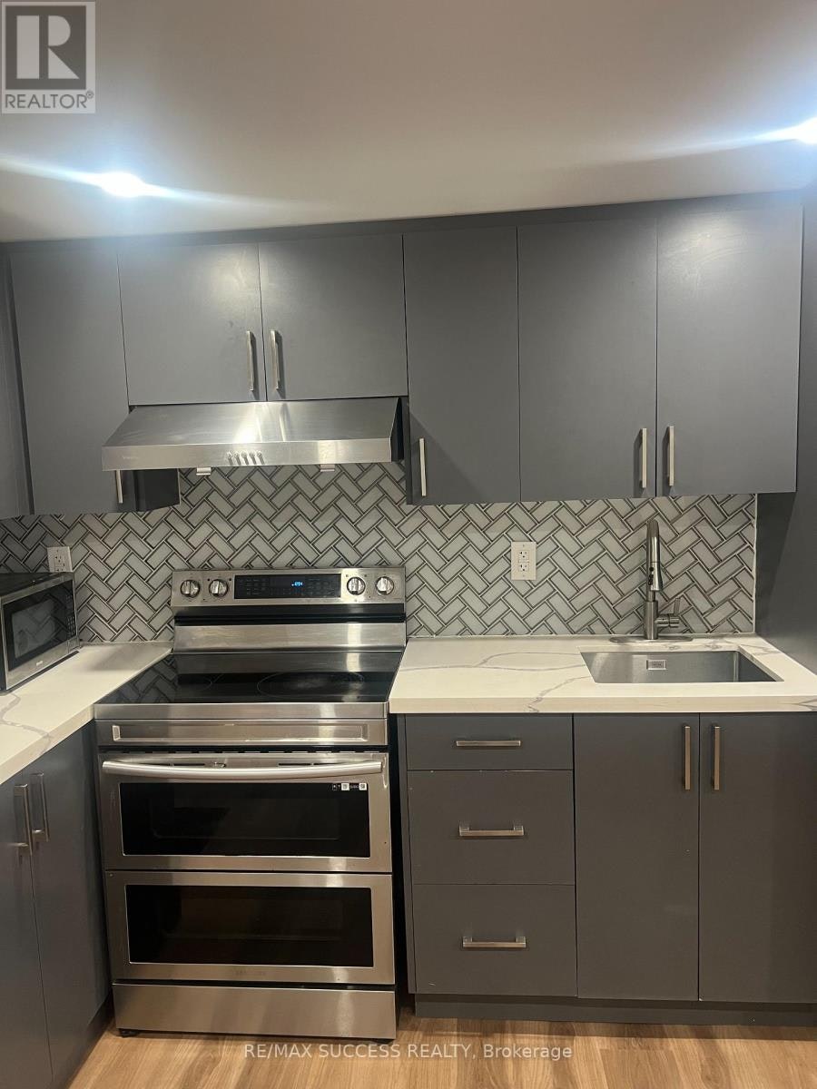 BASEMENT-583 Tedwyn Drive, Mississauga, ON, L5A 1K1 - 7