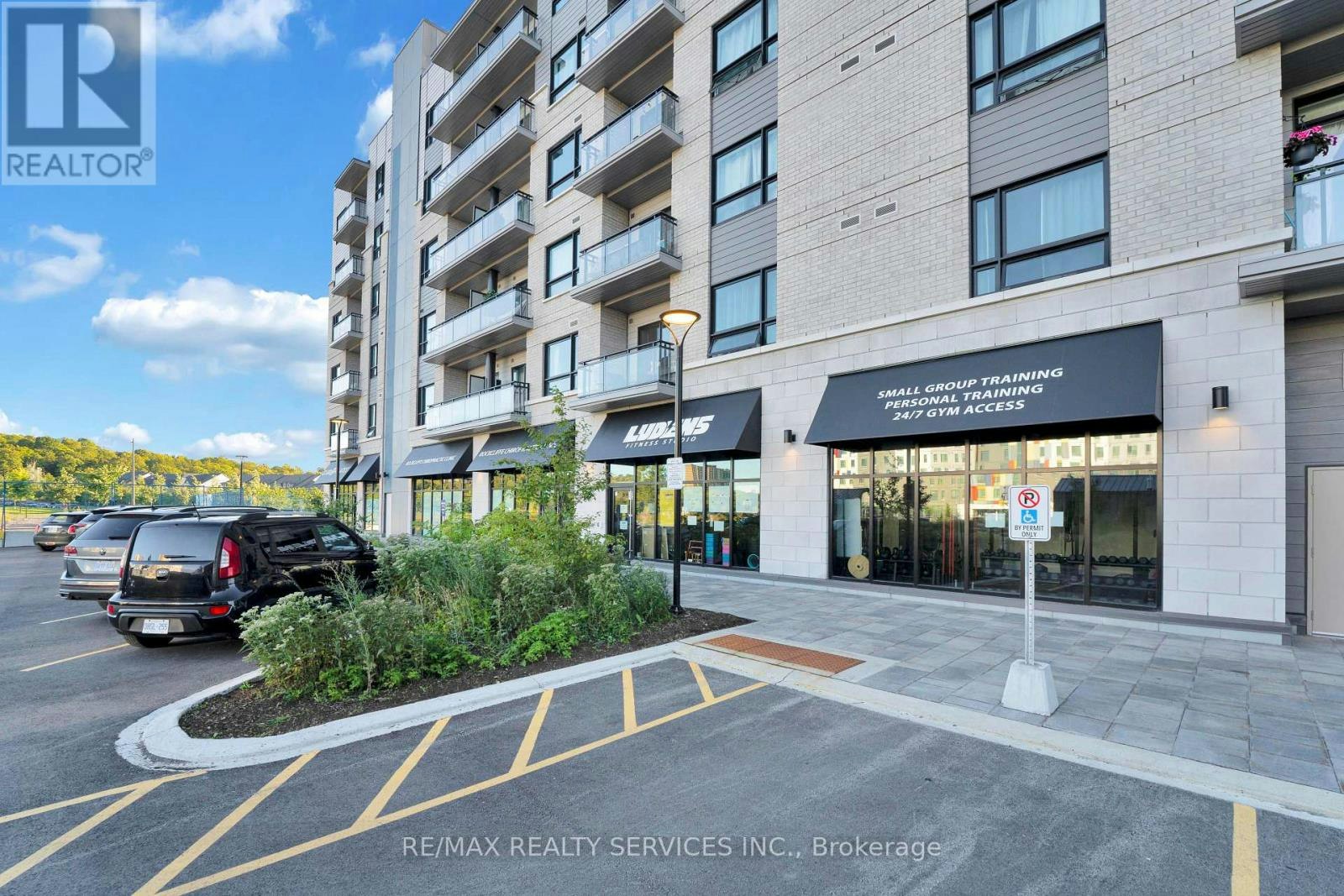 515-397 Codd's Road, Ottawa, ON, K1K 5C7 - 5