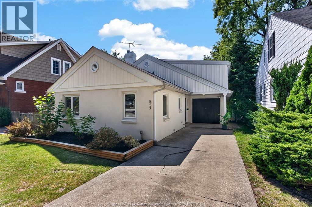 857 Thompson Boulevard, Windsor, ON, N8S 2G6