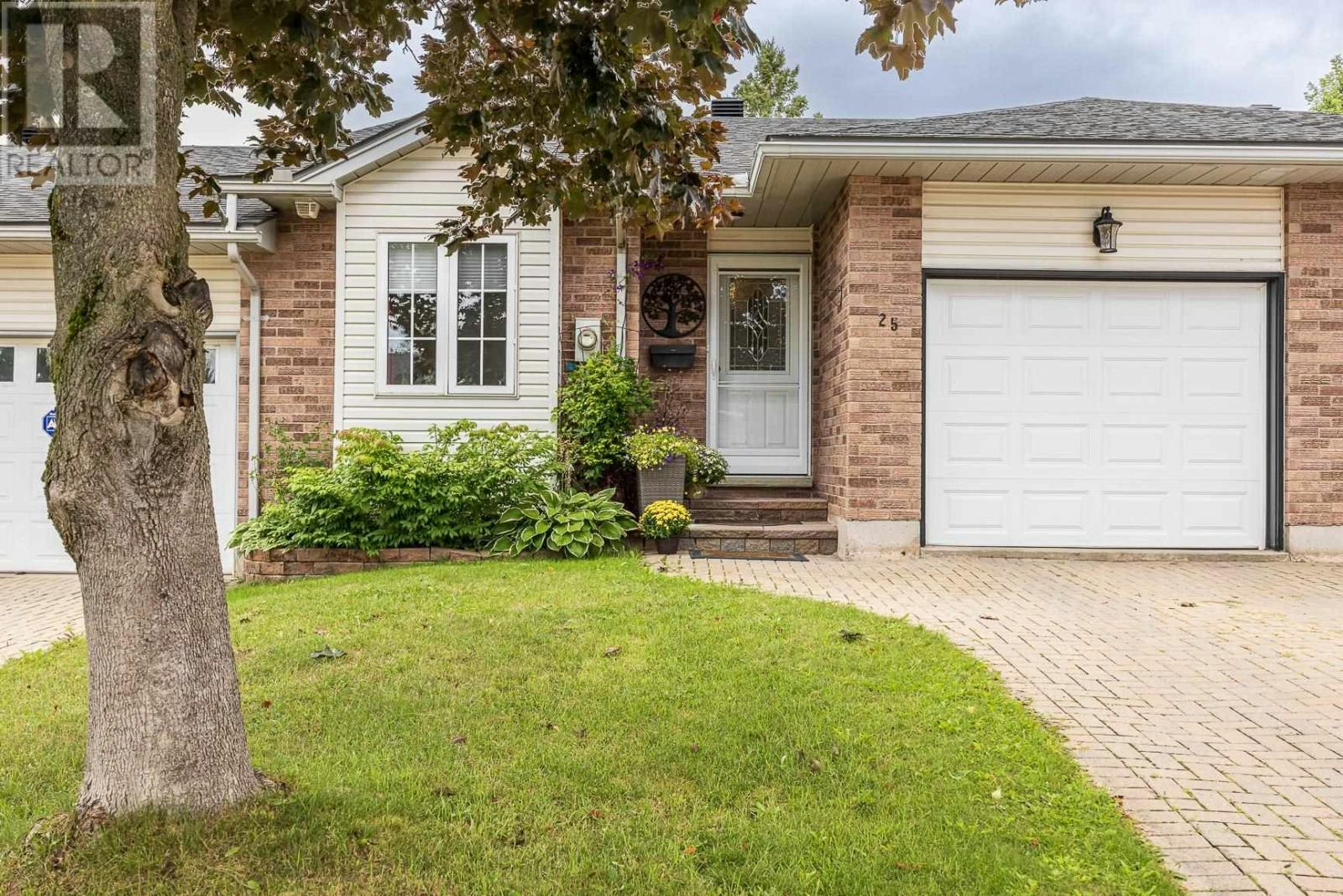25 Village Court, Sault Ste. Marie, ON, P6B 6J8