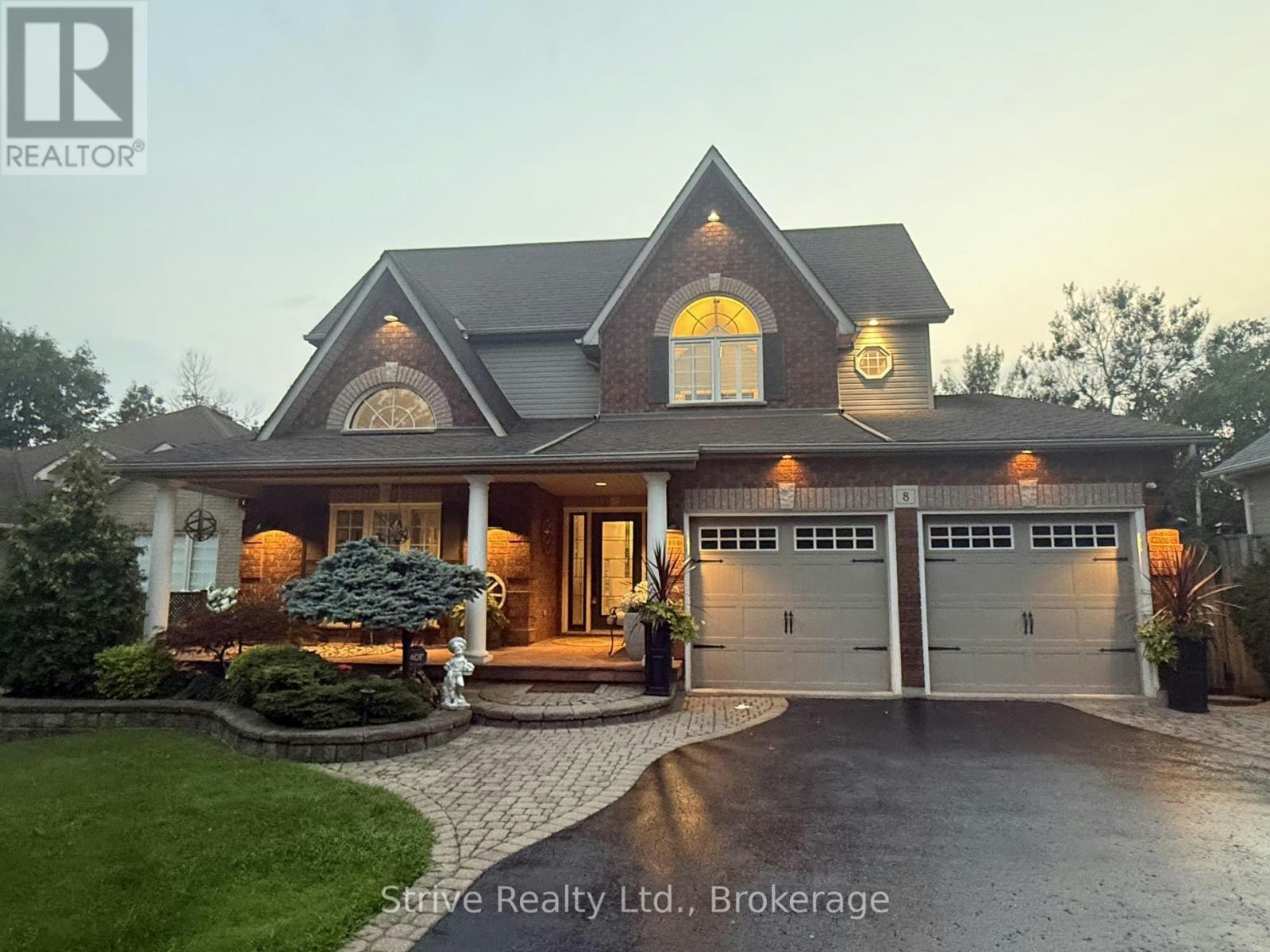 8 Rowland Court, Clarington, ON, L1E 1Z8
