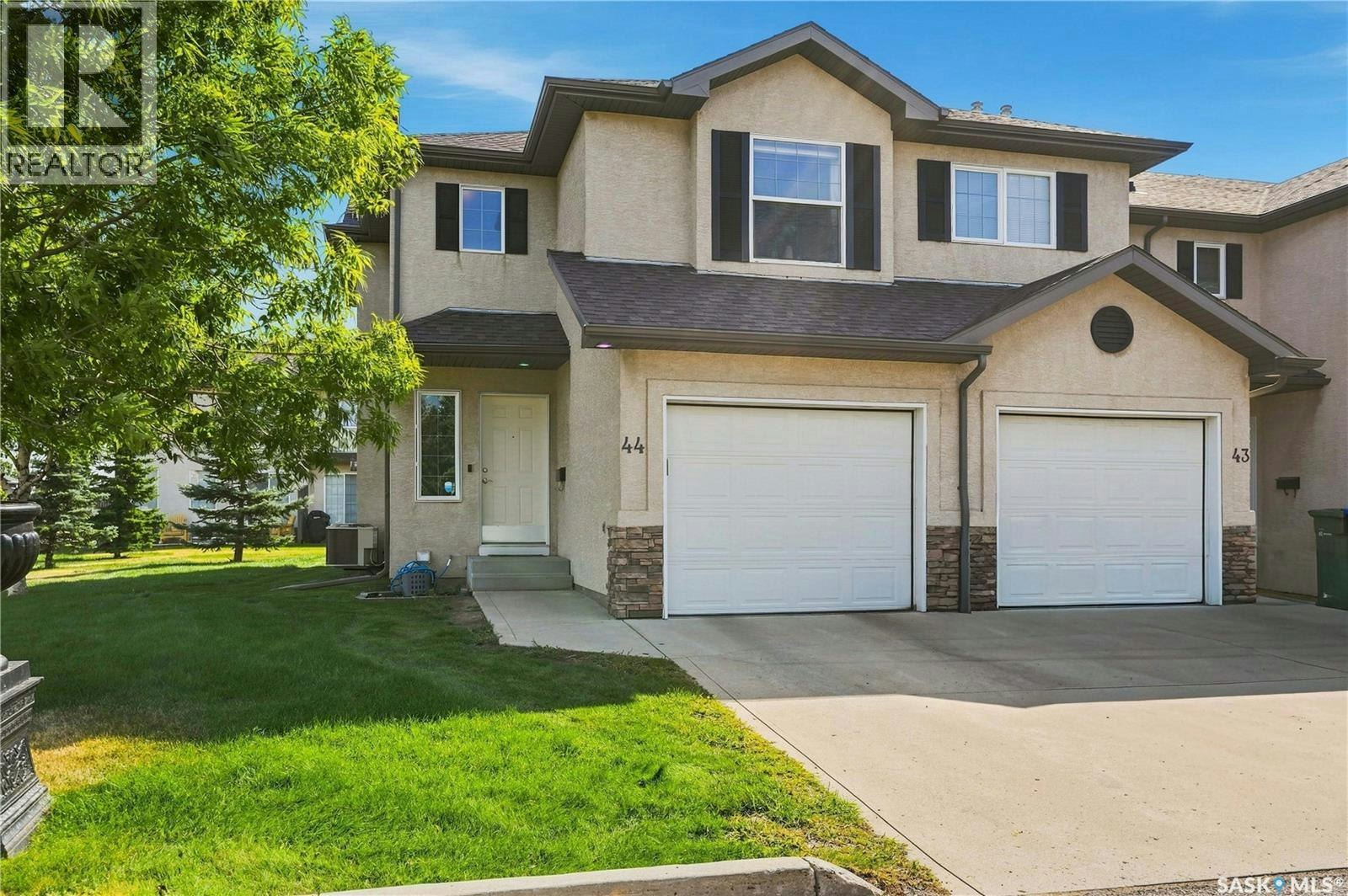 44-3101 Tregarva Drive E, Regina, SK, S4V 0K7