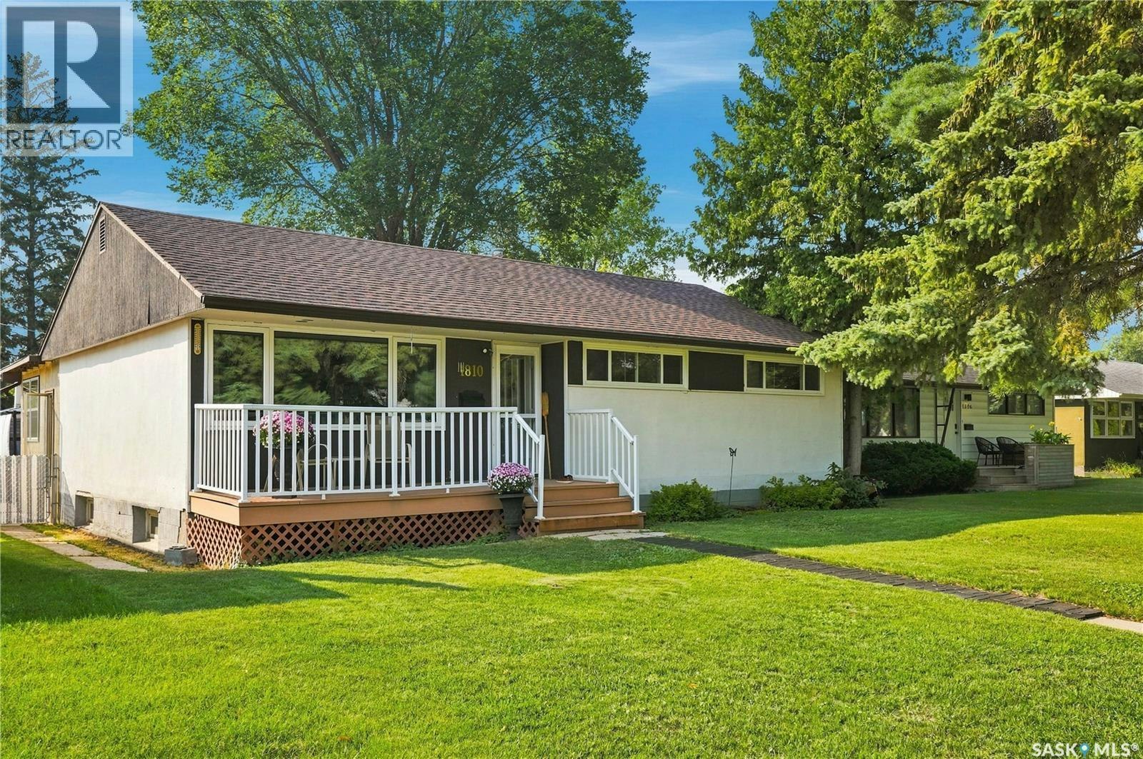 1810 Cairns Avenue, Saskatoon, SK, S7H 2J1