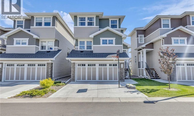 128-315 Dickson Crescent