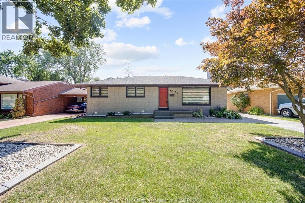 2777 Rockwell Boulevard, Windsor, ON, N9E 2A2