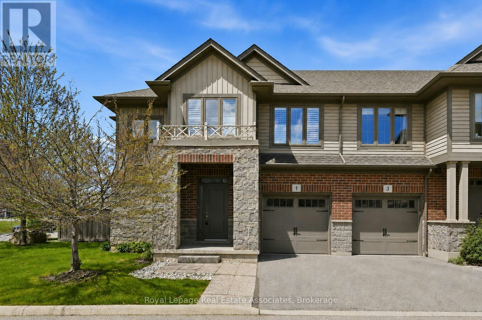 1 Southshore Crescent, Hamilton, ON, L8E 0J3